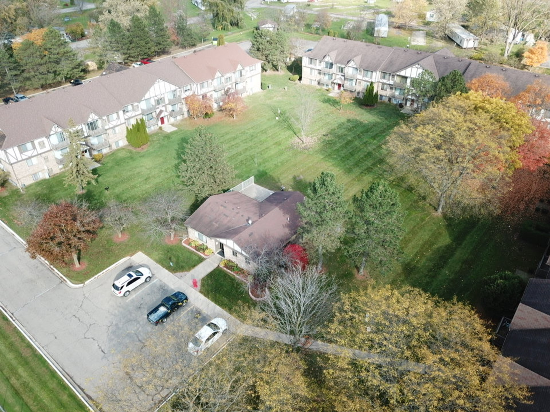 Sugartree Apartments exterior in Mount Morris Michigana