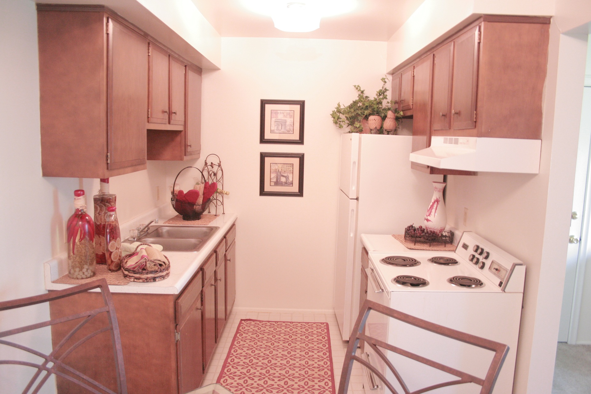 Sugartree Apartments kitchen in Mount Morris Michigana
