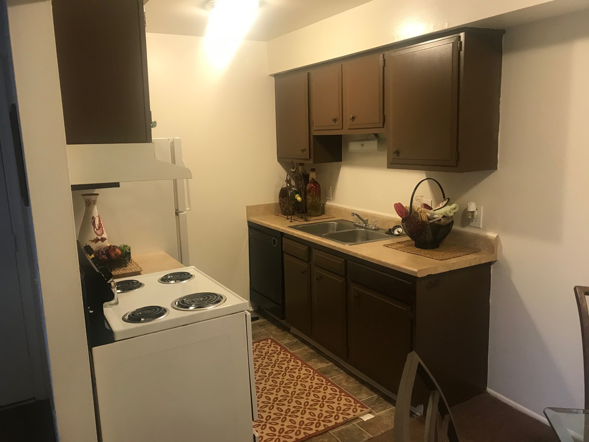 Sugartree Apartments kitchen in Mount Morris Michigana